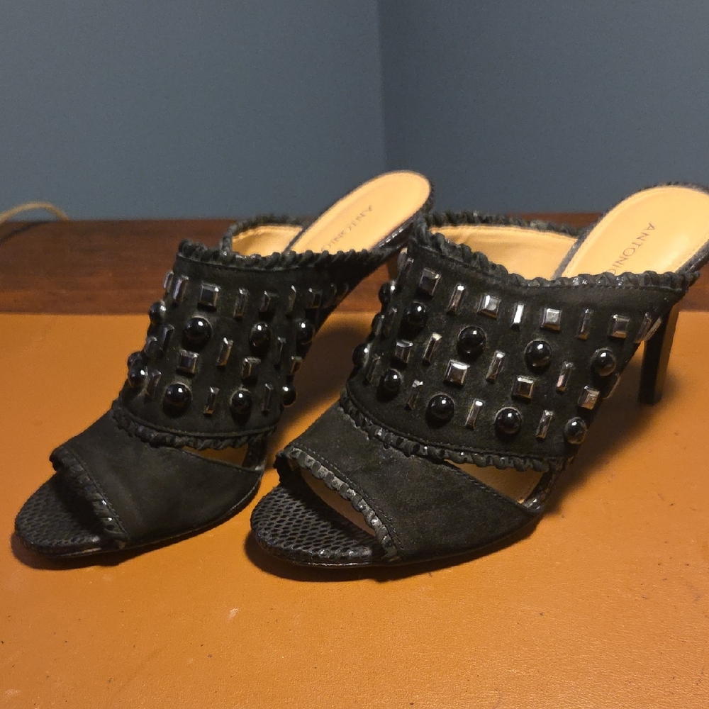 Antonio Melani Elegant Black Studded Women's 3.5 " Inch Heels NWOT
